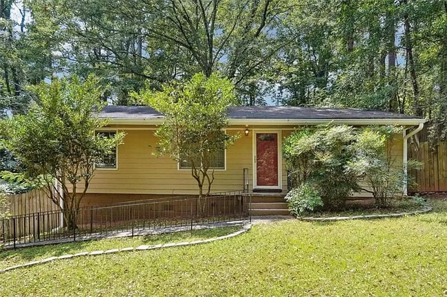 Building Photo - 3403 Phillips Cir