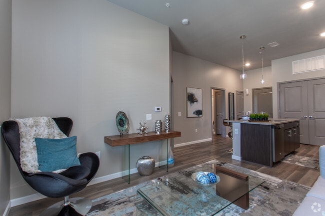 2BR, 2BA - 971 SF Model