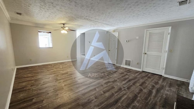 Photo - 1012 Kennesborough Rd NW