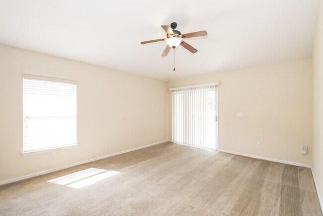 Photo - 2452 Willowbend Dr