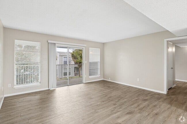 2BR, 2BA - 1,050SF - Living Room