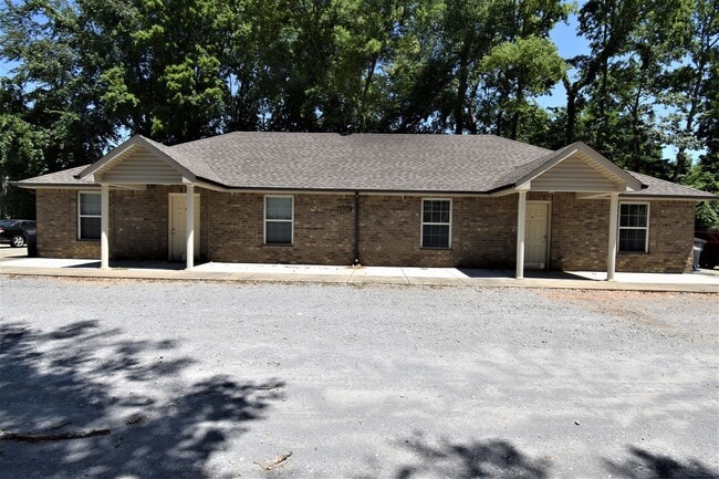 Building Photo - 333 Rossview Rd Unit A