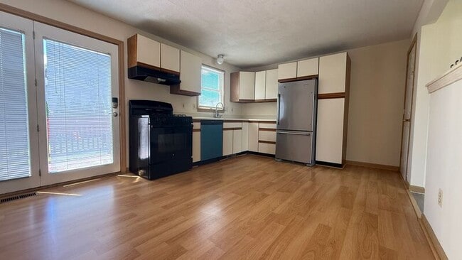 Photo - 87 San Miguel St