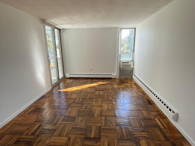 Photo - 87 Glenbrook Rd Unit APT 3C