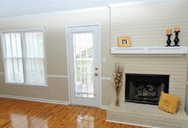 Photo - 220 Hembree Park Terrace