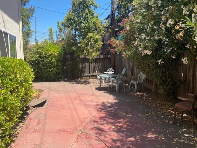 Photo - 3158 Moorpark Ave Unidad 2
