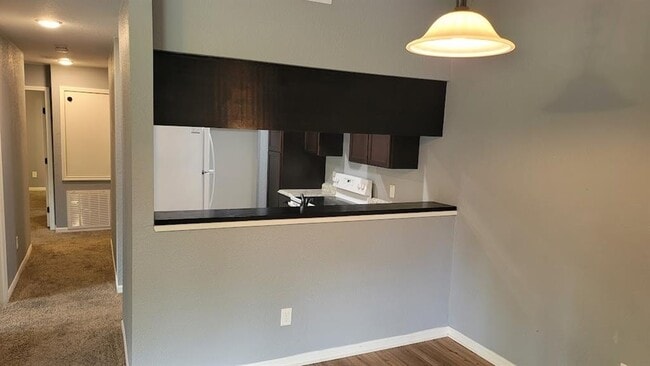 Building Photo - 806 Jefferson Ave Unit 806 C Rental