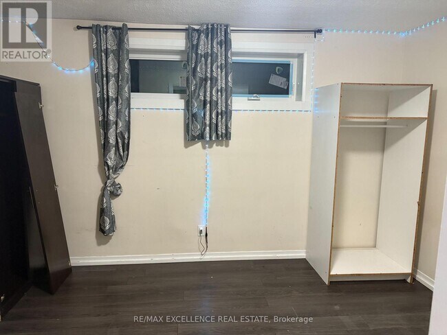 Photo - 31 Bernick Dr