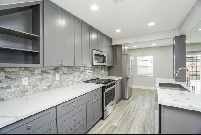 Photo - 14571 Misty Meadow Ln Unit True