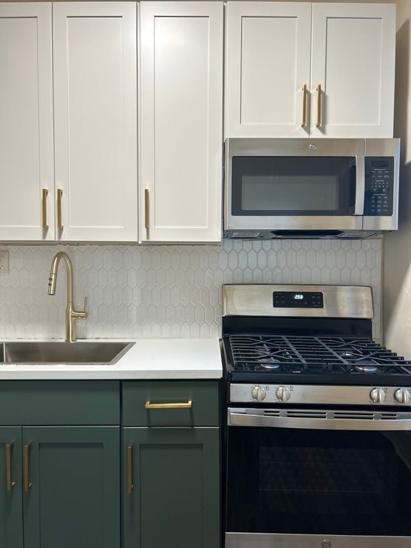 Photo - 2750 Broadway Ave Unit 4