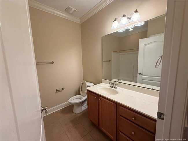 Photo - 185 Gallery Dr