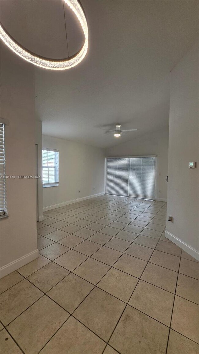 Photo - 2880 N Oakland Forest Dr Unit 214