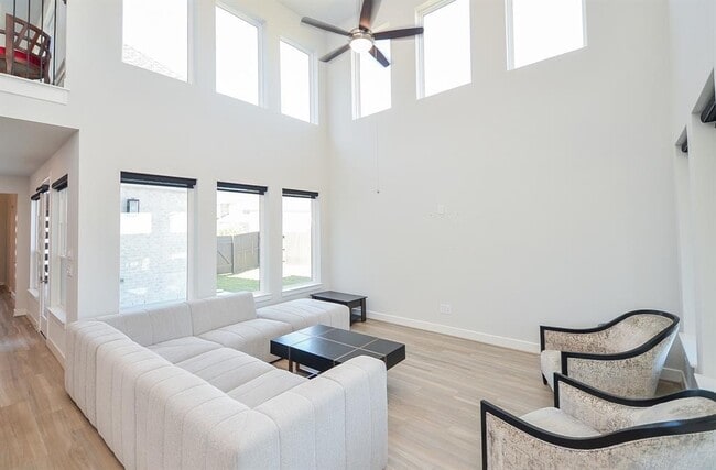 Photo - 9522 Rialto Creek Dr