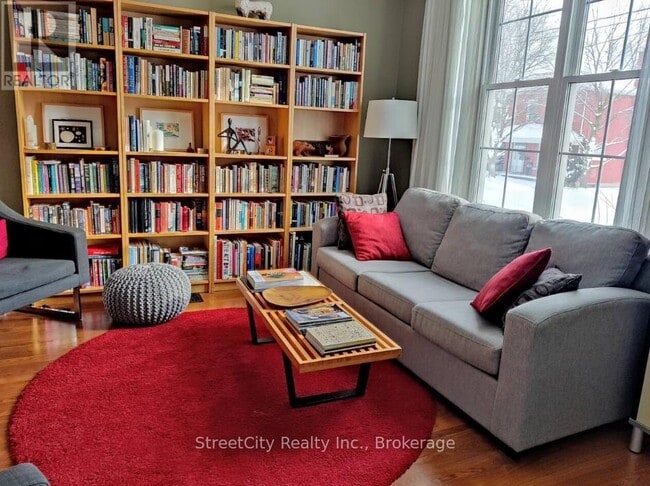 Photo - 184 Brunswick St