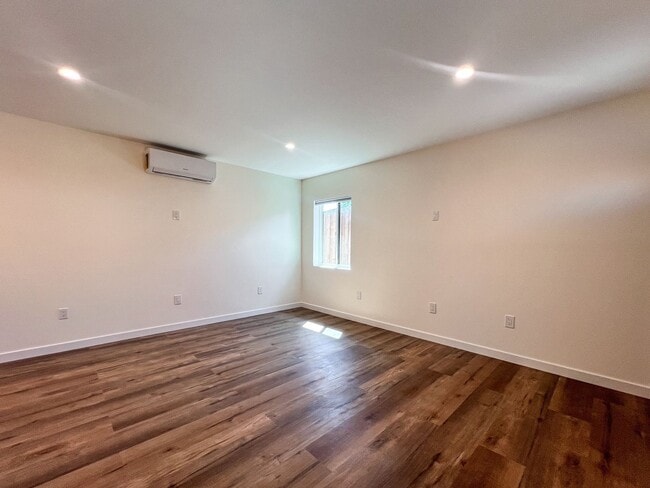 Photo - 174 Chelsea Ave Unit A