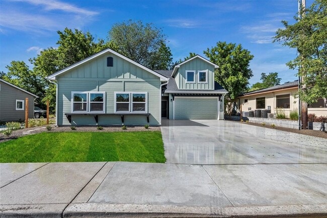 Photo - ? MOVE IN SPECIAL! ? $99.00 1st month rent...