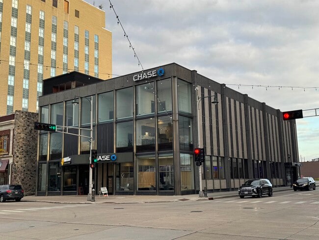 Photo - 200 W College Ave