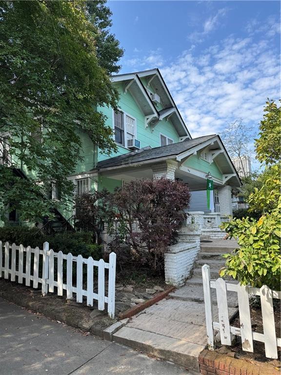 Photo - 343 4th St NE