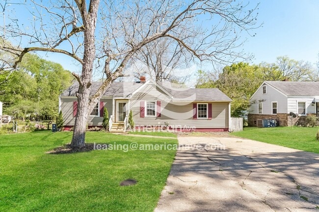 Building Photo - 1243 Pineview Rd