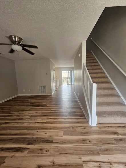 Photo - 2329 Avalon Wds Dr