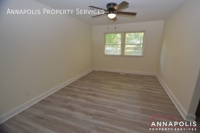 Photo - 921 Blue Ridge Dr