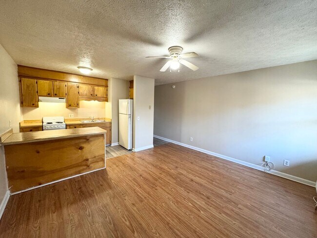 Photo - Conway - 1 Bedroom / 1 Bathroom Apartment