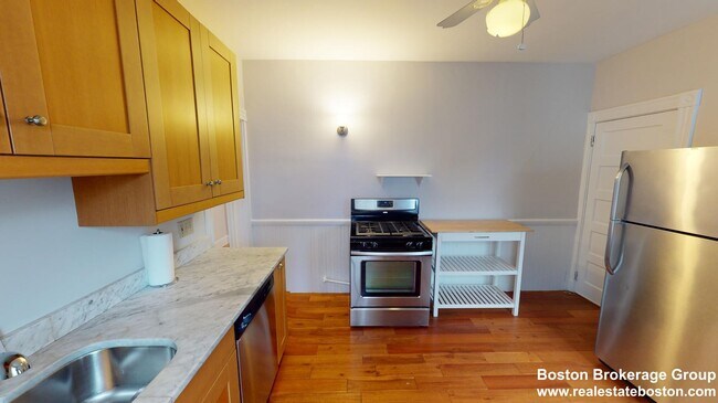 Photo - 26 Taft St Unit 3