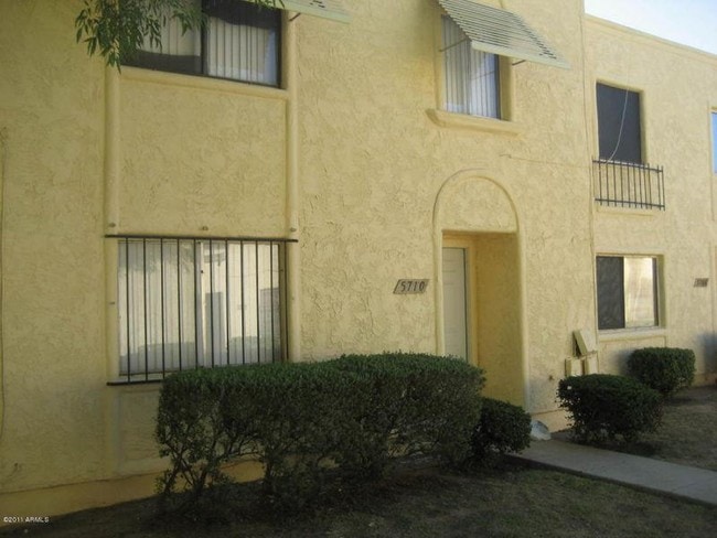 Building Photo - 5710 N 43rd Ln Rental