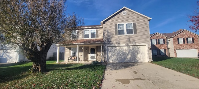 Building Photo - 14302 Holly Berry Cir