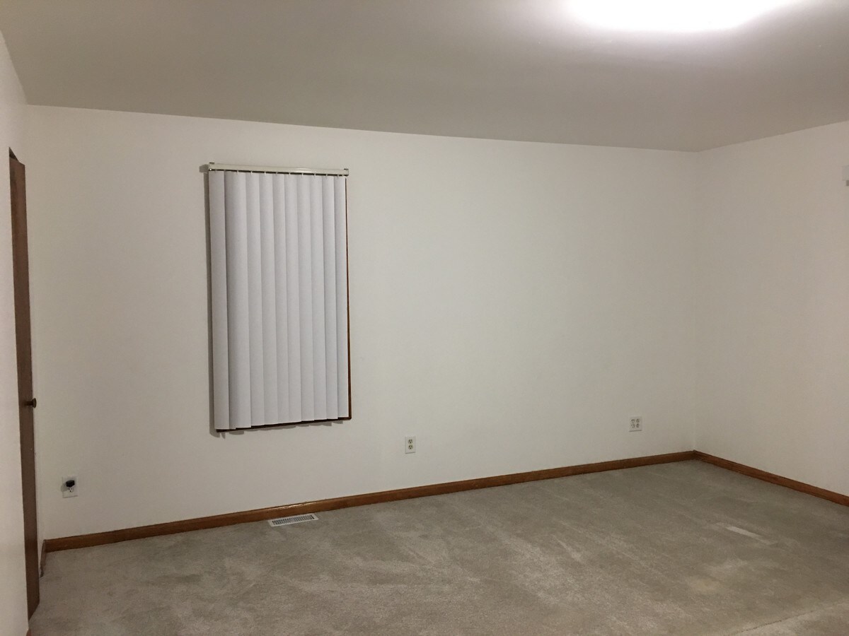 Photo - 13613 S Saint Louis Ave