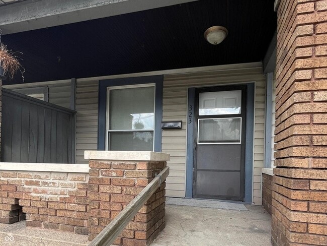 Photo - 323 N Rural St