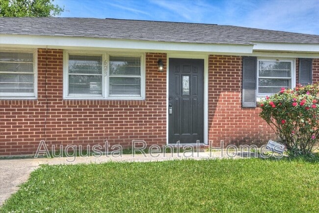 Photo - 623 Aiken St