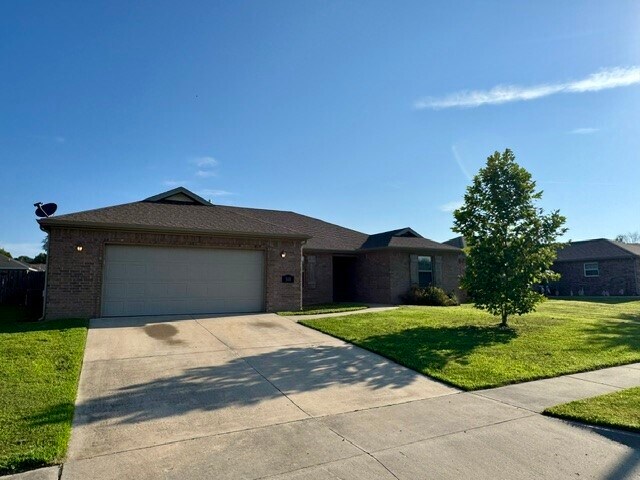 Photo - 508 Eagle Dr NE