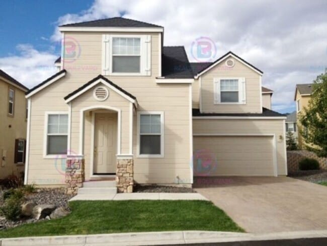 Stunning 2-Story Home with Scenic Views in... - Stunning 2-Story Home with Scenic Views in...