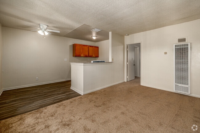 1BR, 1BA - 650SF - Living Room - Borchard Apartments