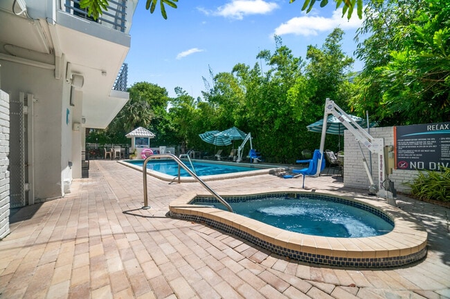 Photo - 365 N Ocean Blvd Unidad SI ID1322490P