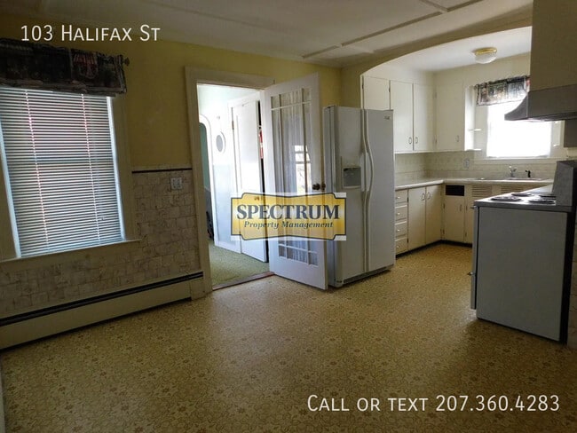 Photo - 103 Halifax St