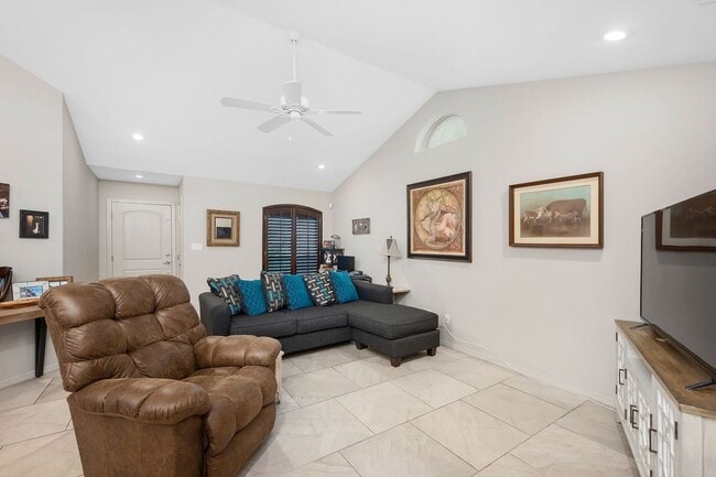 Photo - 1515 N Jackson Rd