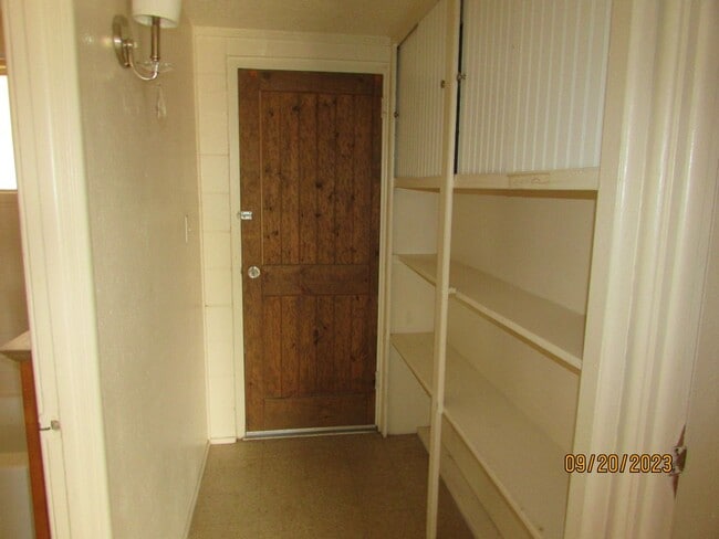 Photo - 114 S Iron St Unit 1