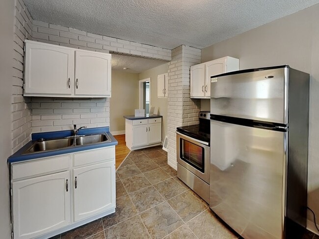 Photo - 3969 Reservoir Blvd