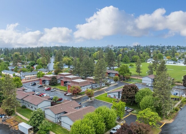 WillowWood Village Apts