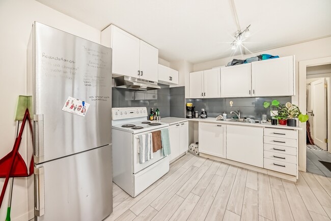 Building Photo - 1-4005-9 9 St SE