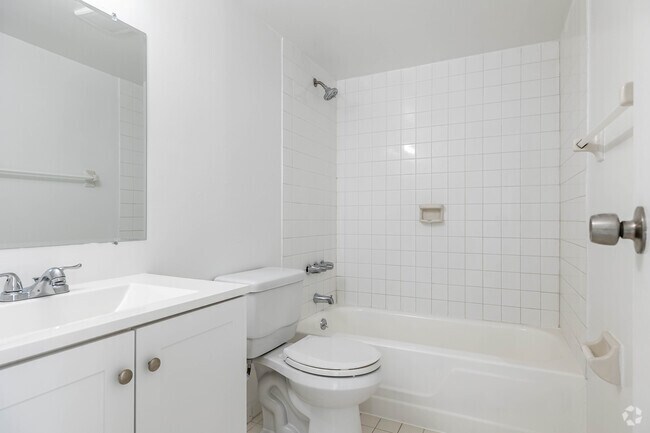 2 BR, 2 BA - 1,300SF - The Palms at Forest Hills