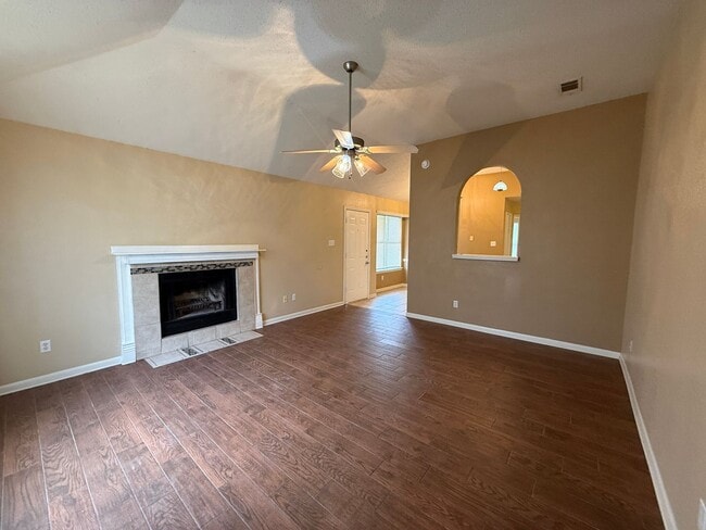 Photo - 2409 Pixton Dr