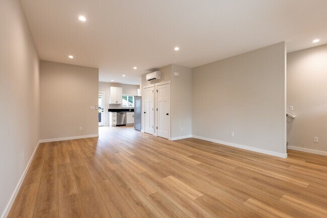 Photo - Newly Built 3 Bed, 2.5 Bath Cottage Homes with Free Wifi Internet