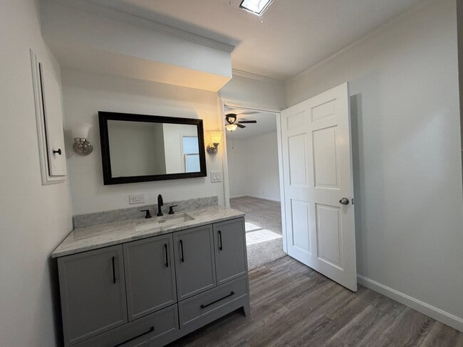 Photo - 2657 Dresden Rd