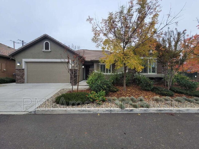 Building Photo - 8099 Traditions Ct