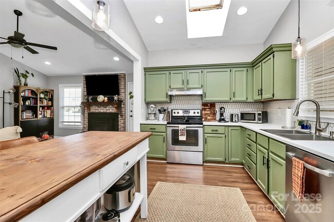 Photo - 4227 Deerfield Dr