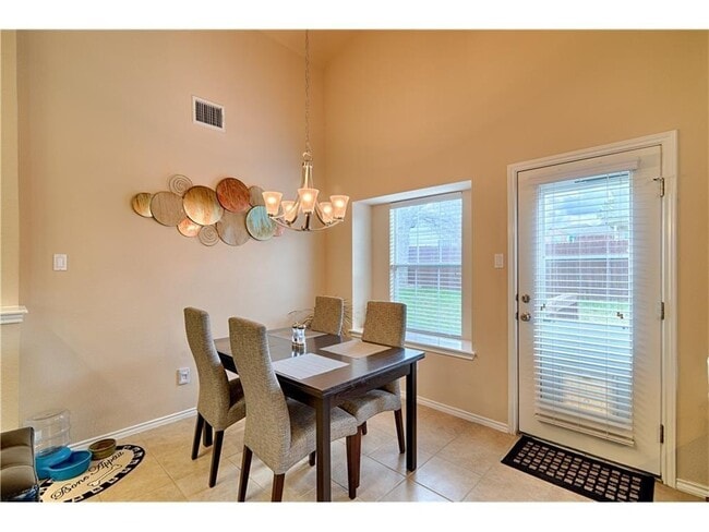 Photo - 3321 Tavistock Dr