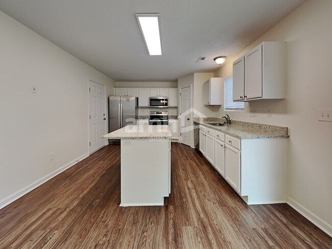 Photo - 712 Townsend Farm Dr